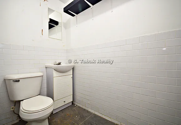 Rented by Sam Tabak | media 65