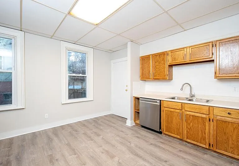 56 Thompson St #1 — Photo 2