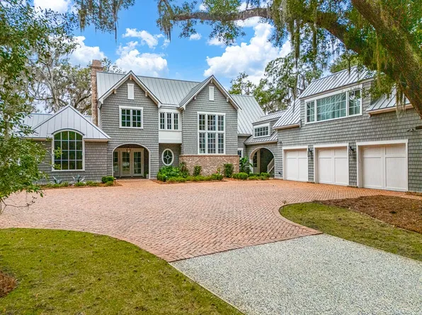 145 Saint Annies Ln, Saint Simons Island, GA 31522