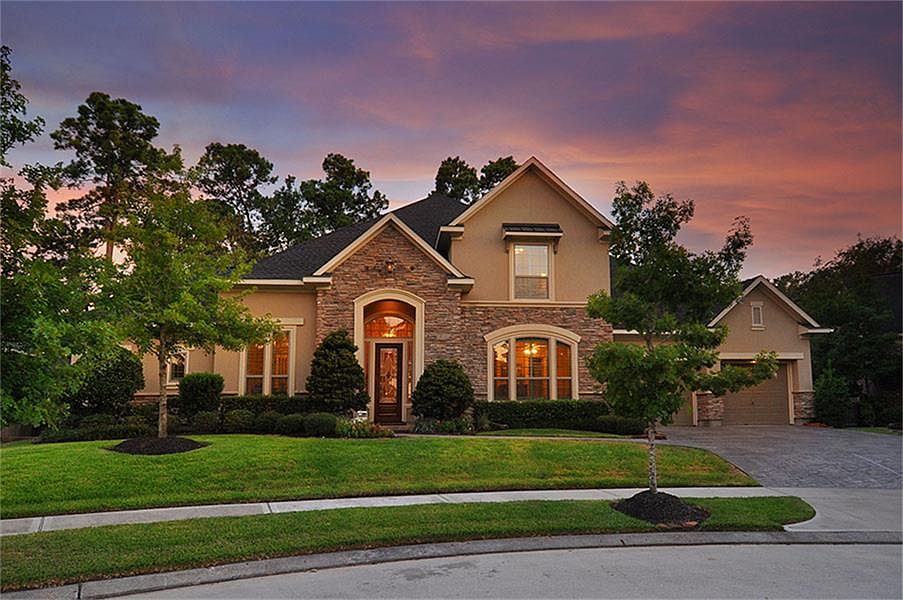 1st image of 29 Golf Links Ct