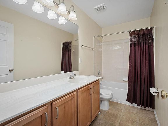 4th image of 1233 Hermans Orchard Dr
