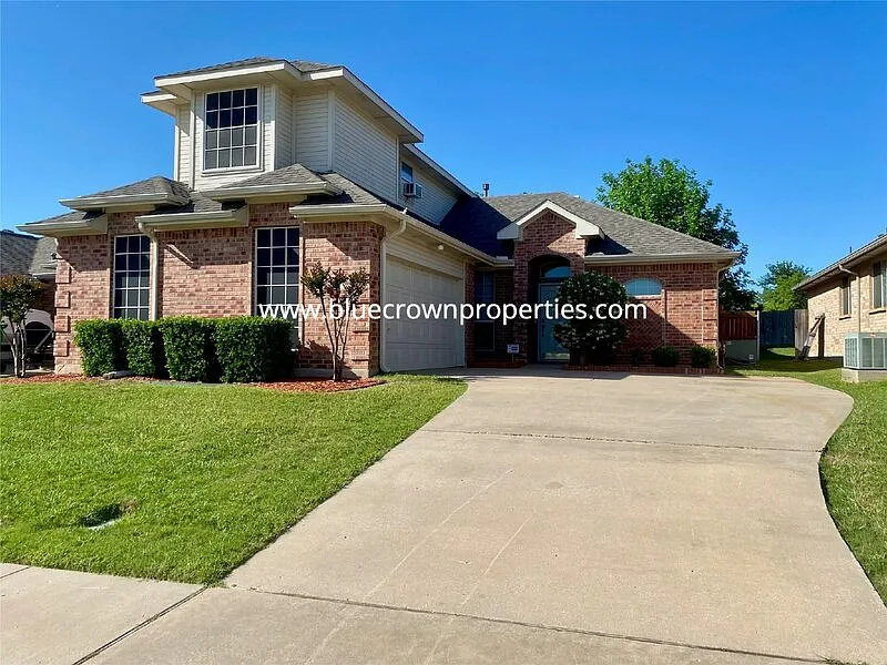 1829 Carver Dr