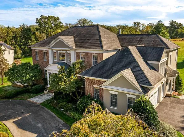 13 Dipping Pond Ct, Lutherville Timonium, MD 21093