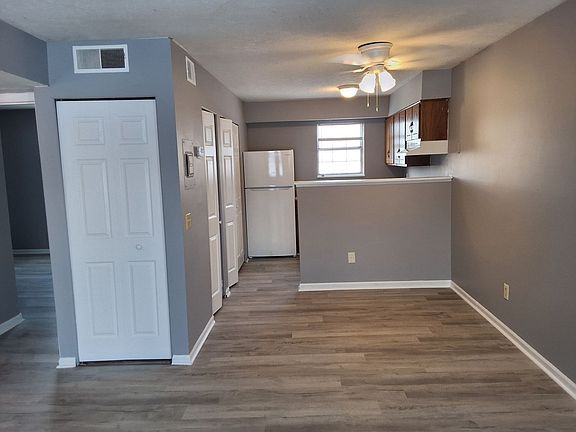 2nd image of 340 Shelby Ave APT 4