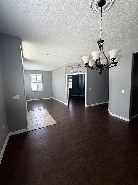 4 bed, 2038 sqft, $2,595 — Photo 4