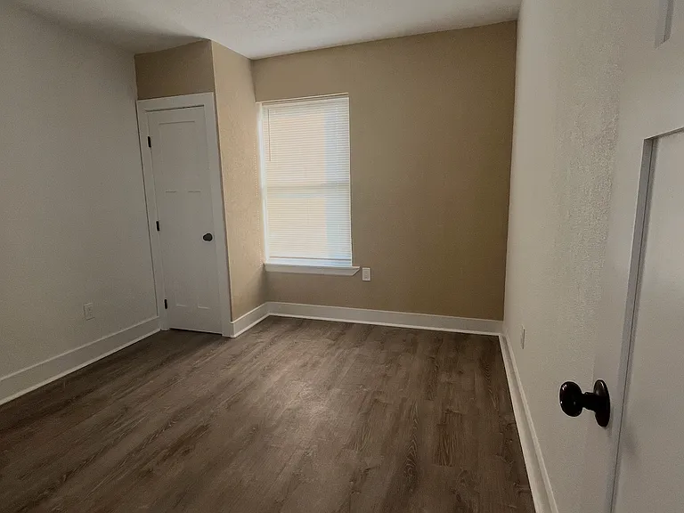 934 Catherine St #3S — Photo 9