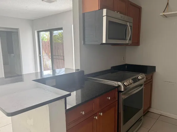 13 Crossings Cir C, Boynton Beach, FL 33435