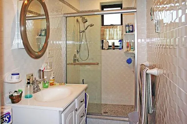 Sold by Fillmore | media 3