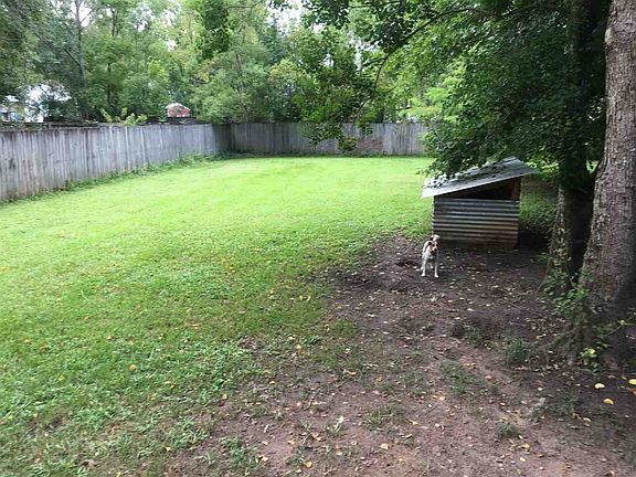 3rd image of 510 Carolyn Ave