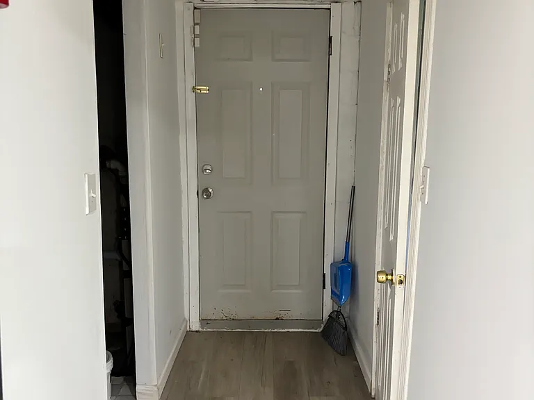 4514 Saint Georges Ave — Photo 39