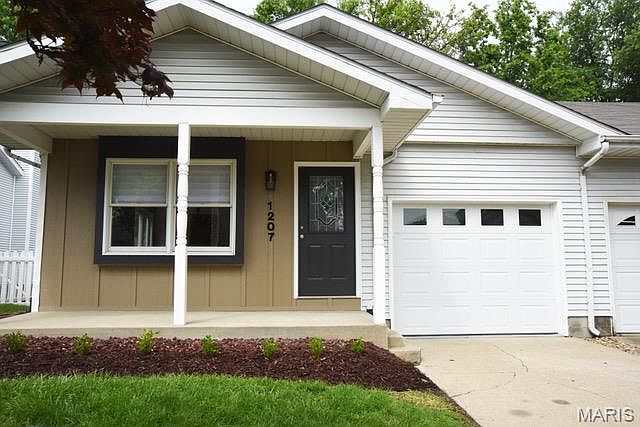 1st image of 1207 Chancellor Dr