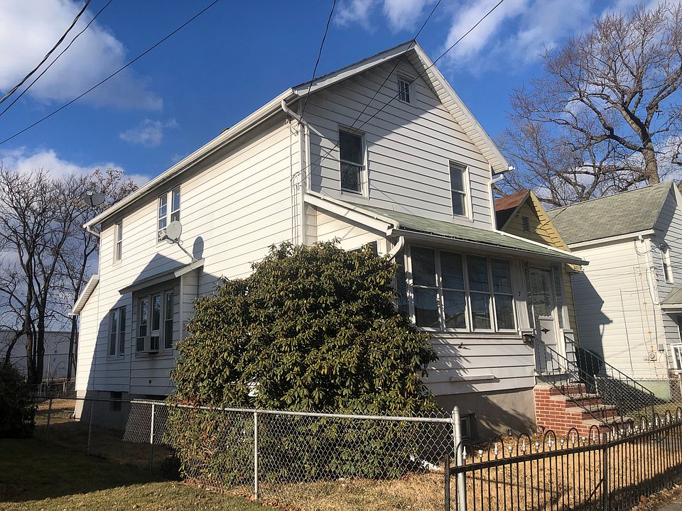 1st image of 7 Bowman Ave