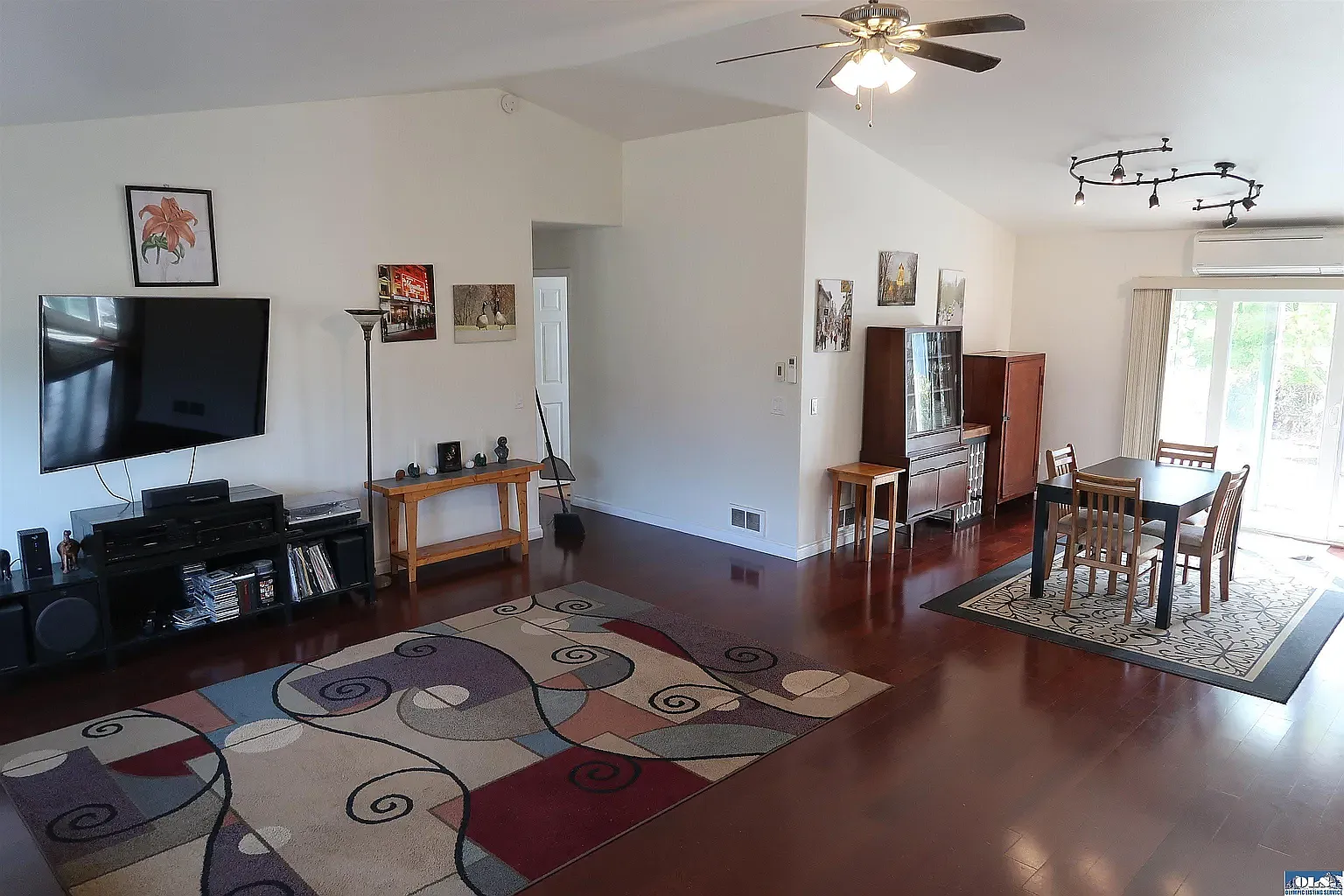 3 bed, 2.5 bath, 1524 sqft, $2,900 — Photo 4