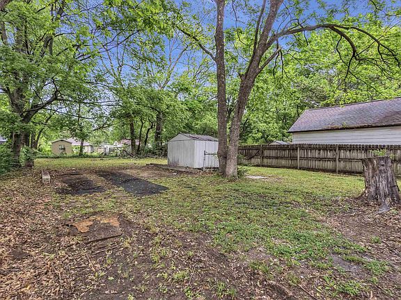 4th image of 3608 Bowen Ave
