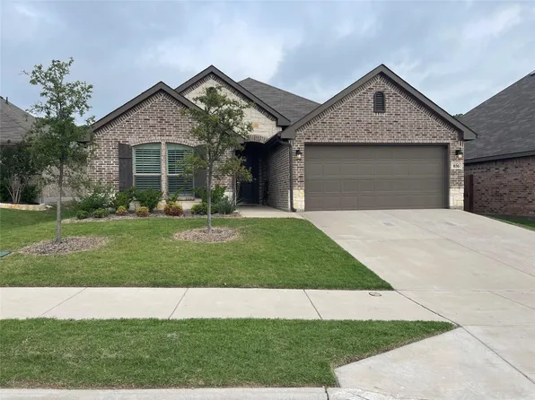 836 Long Iron Dr, Fort Worth, TX 76108