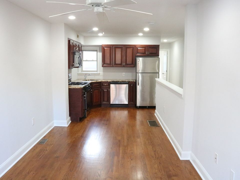 Living Room & Kitchen