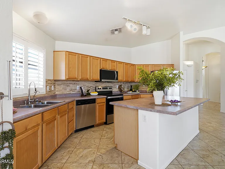 4441 E Cottonwood Ln — Photo 13