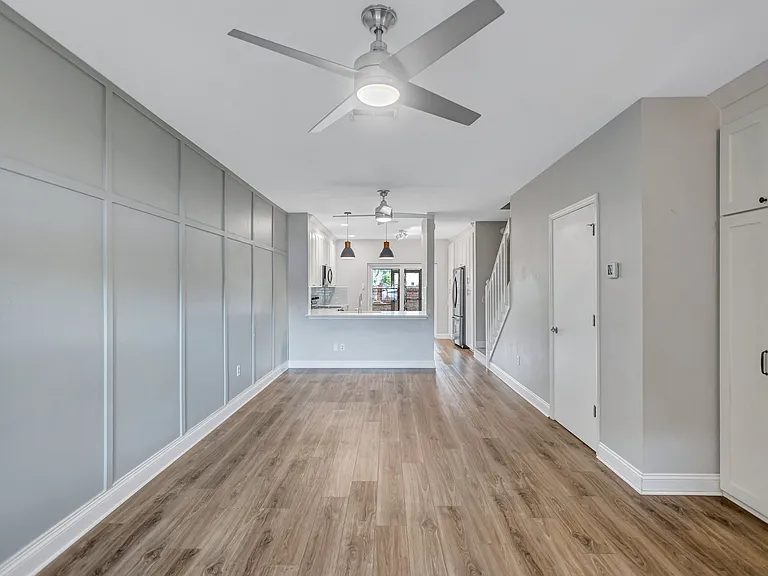 12450 Berkeley Square Dr — Photo 4