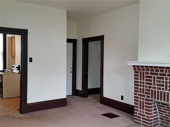 3rd image of 811 Ohio River Blvd #1