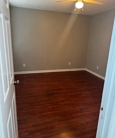 1205 Belgian Dr — Photo 3