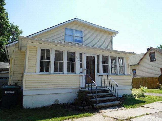 1st image of 517 John St