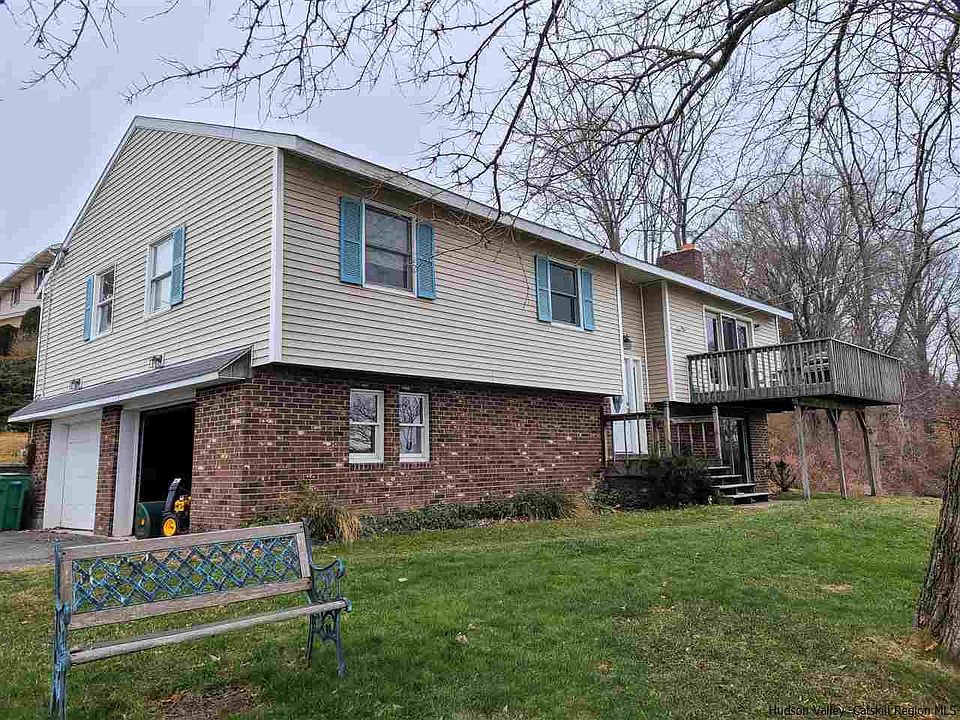 1st image of 98 Latham Cir