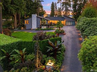 329 Overlake Dr E, Medina, WA 98039