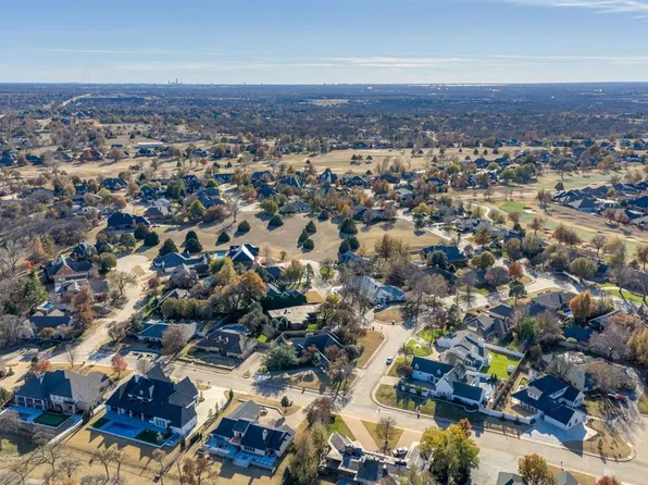 1200 Oak Tree Dr, Edmond, OK 73025