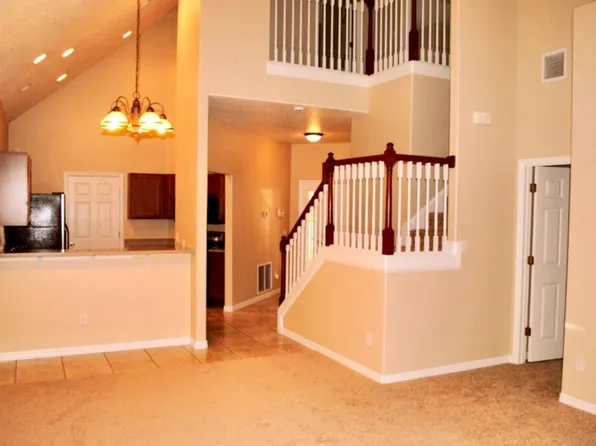 2210 E Washington Ave, Eustis, FL 32726