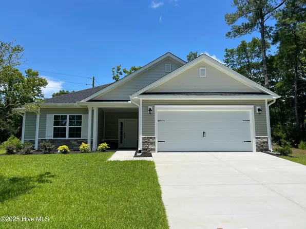 709 Lakeland Drive SE, Bolivia, NC 28422