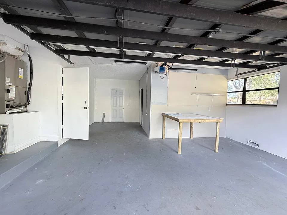 9978 NW 19th St