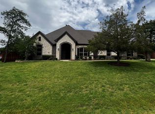 105 Post Oak Dr, Aubrey, TX 76227