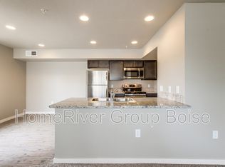 811 E Wandering Ln #101, Kuna, ID 83634