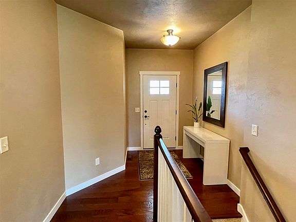 Foyer to front door view