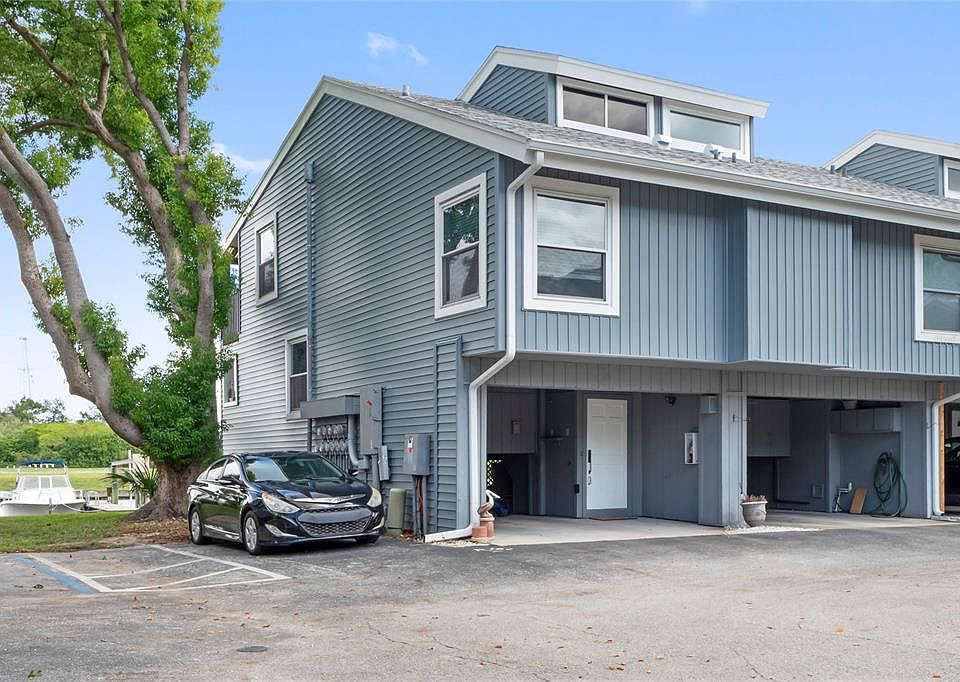 1st image of 200 Meres Blvd APT 18