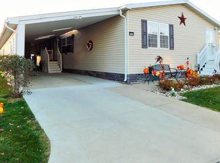 9589 Fairview Dr, Northville, MI 48167