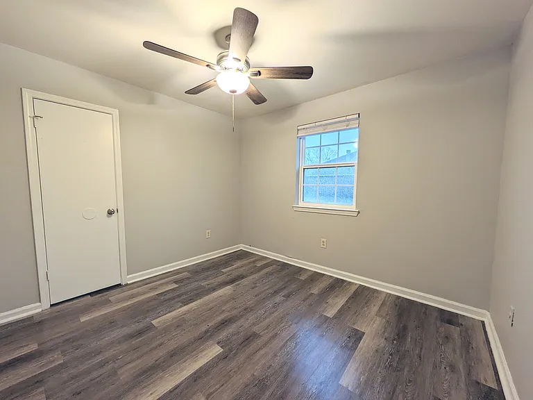 8054-56 Skysail Ave #8054 — Photo 5