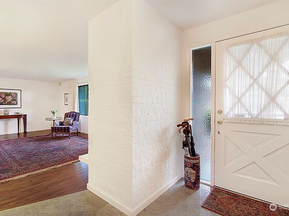 3rd image of 12166 SE 13th Street