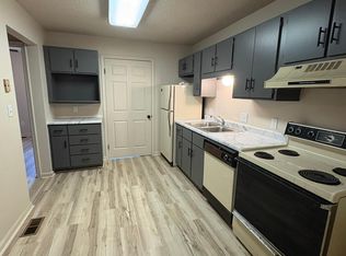 108 N Market St #7, Mount Vernon, MO 65712