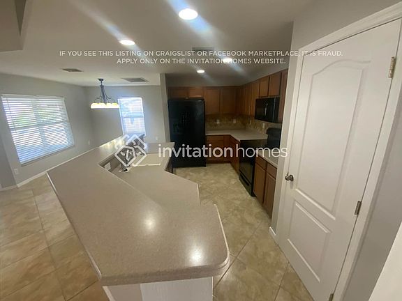 4th image of 2300 NW 11th Pl