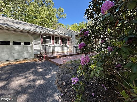 4th image of 229 Oakshade Rd