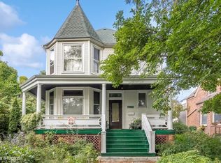 2438 N Bernard St, Chicago, IL 60647