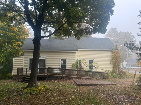 8 Plummer Street, Lisbon, ME 04252