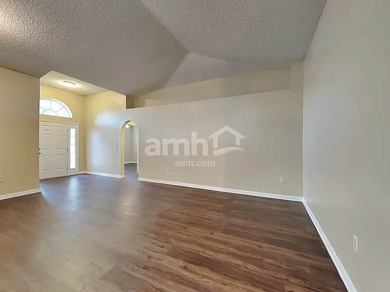 7187 Rutland Ct — Photo 5
