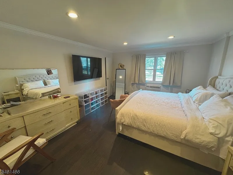 1 bed, 1.0 bath, $2,000 — Photo 4