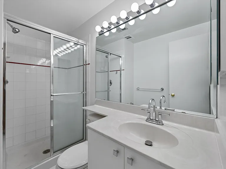 905 Carole Ct SE — Photo 15