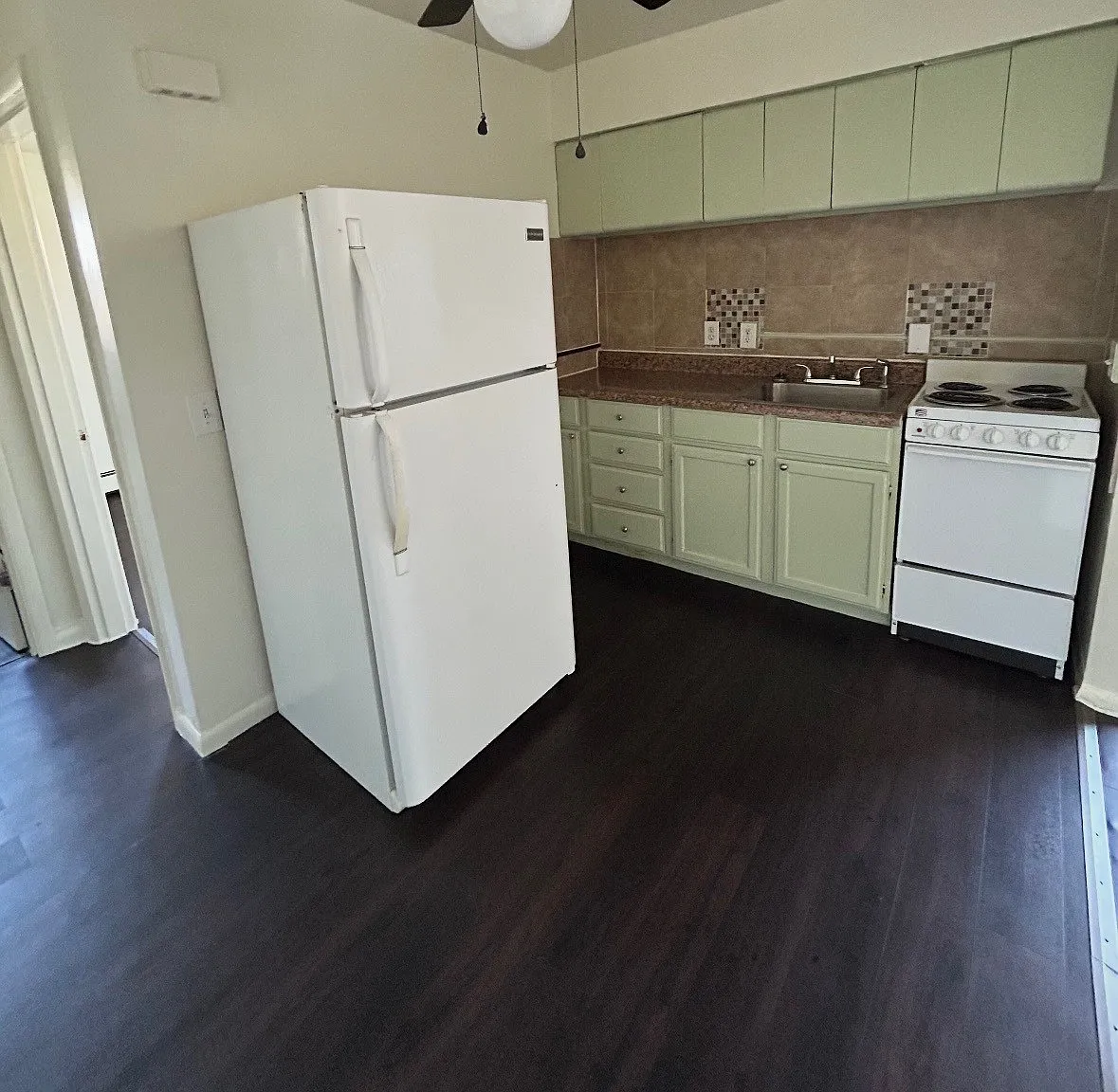 1 bed, 475 sqft, $795 — Photo 4