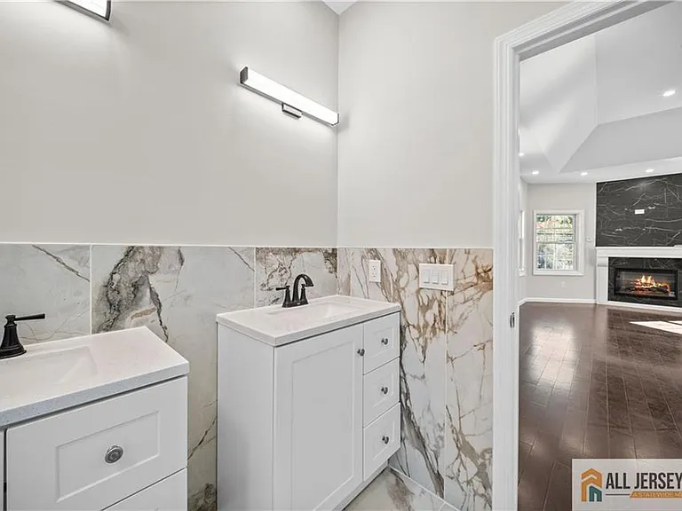 7 Mount Pleasant Ave — Photo 29