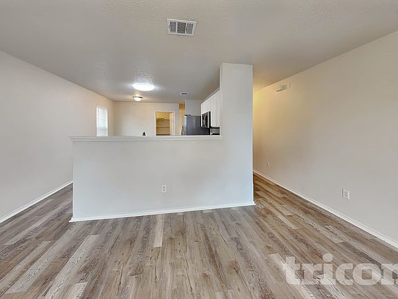 2nd image of 4913 Creek Ridge Trl
