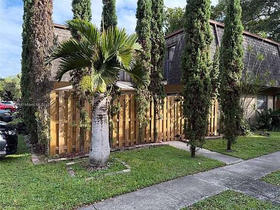 2nd image of 14253 SW 94th Circle Ln #10418